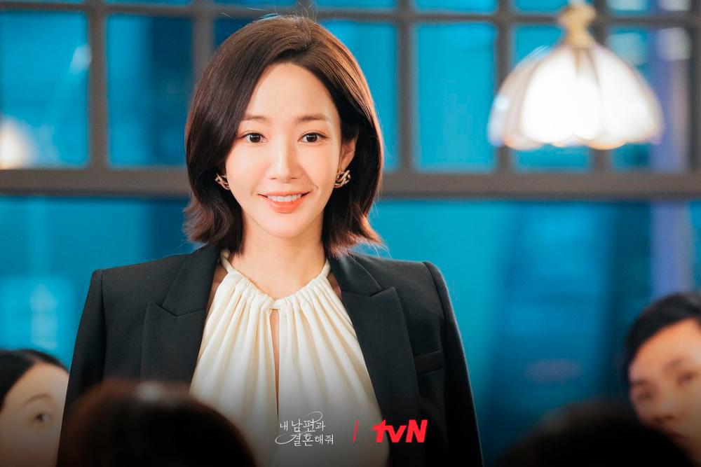 $!Min young lost over 37kg preparing for her role as cancer patient, Ji-Won.