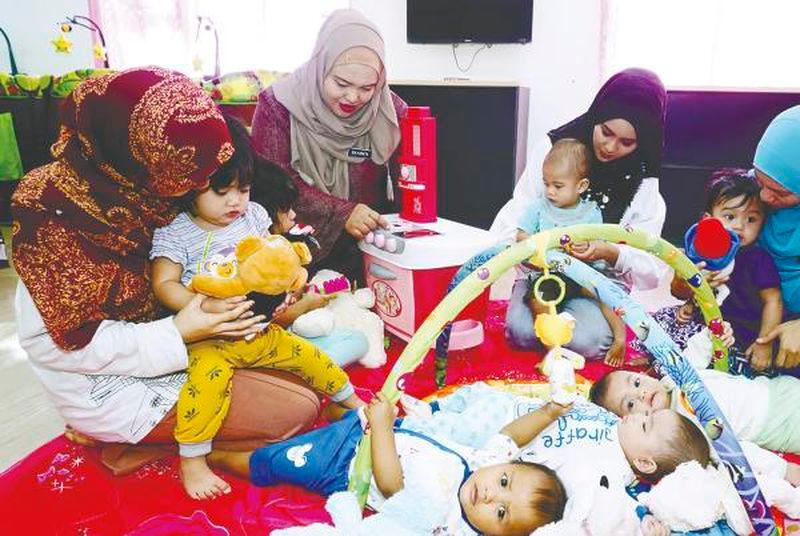 Childcare training and early childhood education are crucial for ensuring competency and quality care at childcare centres in the country - BERNAMApix