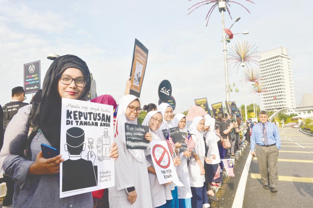 Nurul Iftida said teenage sex education is important in order to learn about the risk of pregnancy, adding that girls may not be physically or emotionally ready for intercourse at an early age. – SUNPIC