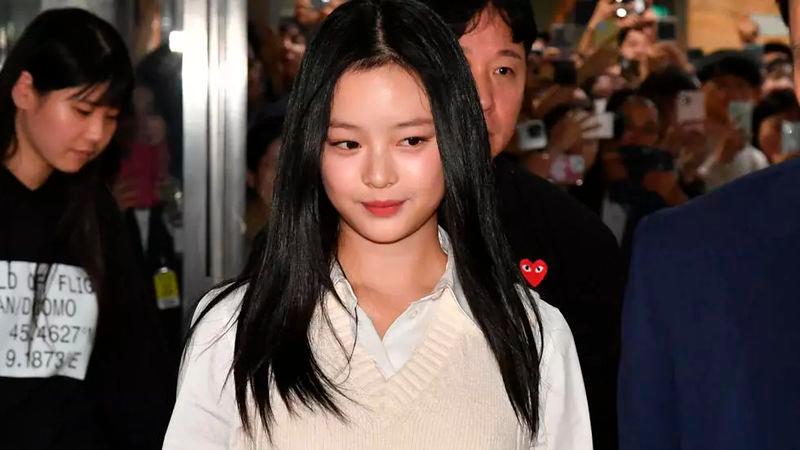 K-pop star Hanni testified that she overheard a manager of another idol group linked to her parent agency instructing members of another girl group to spurn her - AFPpix