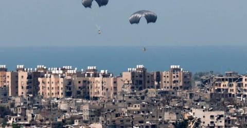 US resumes aid delivery to Gaza via temporary pier