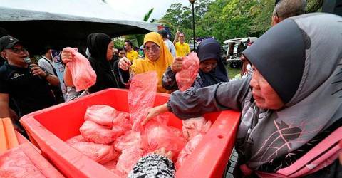 Jualan Rahmah Bergerak di Kuantan legakan penduduk setempat