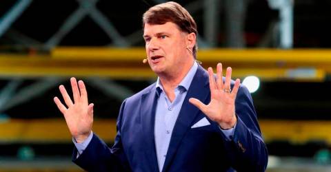 Ford CEO holds meetings with lawmakers after raising concerns about tariffs