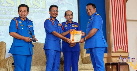 Perak first state to award ‘CDF Medals’ for exemplary duty to community