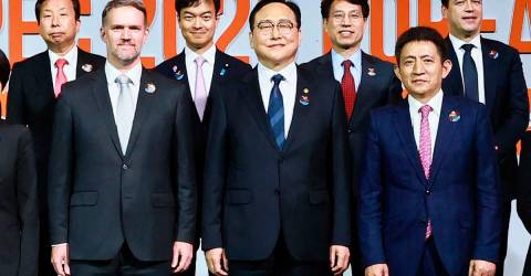 S Korea set to resume US tariff talks at APEC