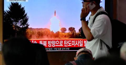 북한, 단거리 탄도미사일 2발 발사했다고 정부 발표