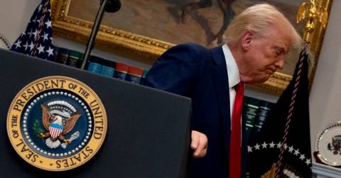 Federal judge blocks Trump bid to restrict birthright citizenship