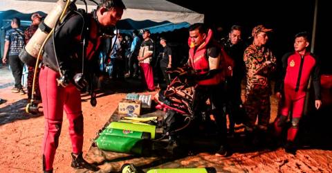 Search for boy, 11, who fell into river resumes