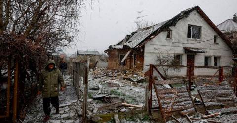 A dozen Ukrainians wounded in overnight Russian attack: Kyiv