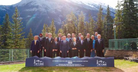 G7 finance chiefs seek unity as Canada talks near end