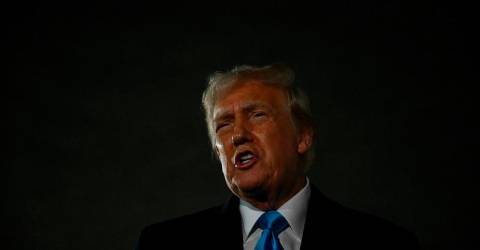 Trump announces talks with Canada, Mexico over sweeping tariffs