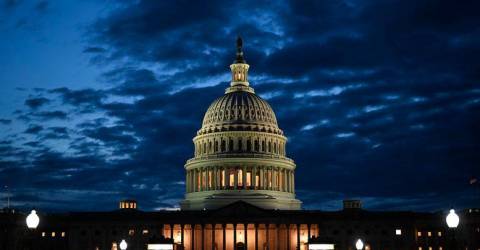 Fractious Republicans seek unity over Trump tax cuts