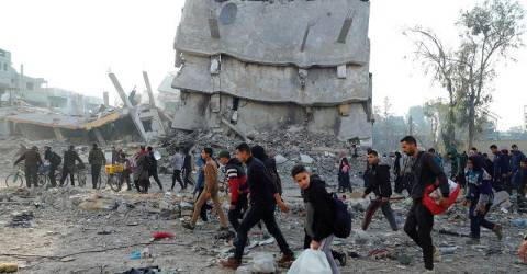 Gaza ceasefire deal takes effect and fighting halts after delay