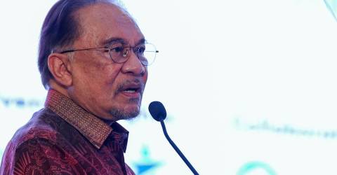 Anwar hopes to boost ASEAN, global ties