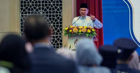 Anwar to raise issues about digitalisation, AI adoption at cabinet meeting tomorrow