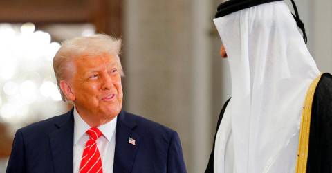 Trump’s ‘palace in the sky’ plane gift concerns some Republican
