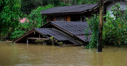 Korban banjir di selatan Thailand meningkat kepada 12 orang