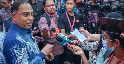 Cabinet reshuffle has nothing to do with politics - Zambry