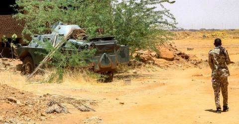 Sudans RSF attacks army amid cholera outbreak