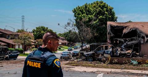 Pilot and passengers killed in San Diego plane crash