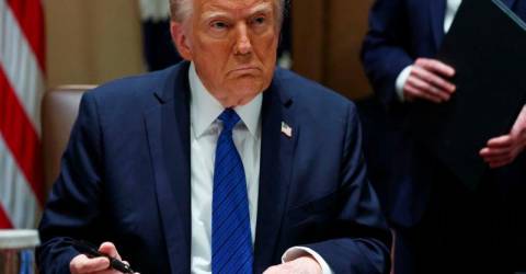 Trump signs election order calling for proof of U.S. citizenship to vote