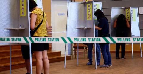 Singapore votes in test of ruling party’s monopoly