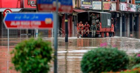 Slight drop in number of flood victims recorded in Johor and Pahang