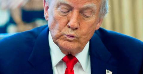 Man charged with Trump assassination threat, Justice Dept says