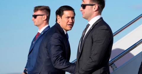 Rubio to make debut in Panama as Trump threatens to take canal