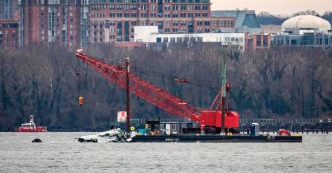 Salvage effort continues as DC crash rescuers say 55 victims identified