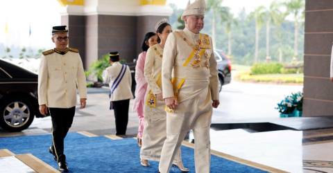 Brother rulers arrive at Istana Negara for 17th King’s Installation Ceremony