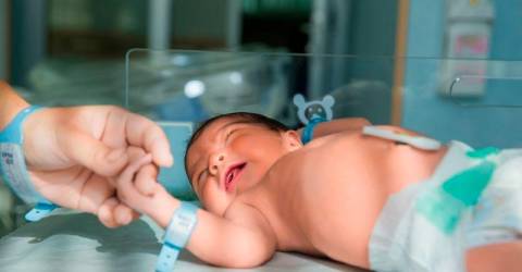 Factors driving decline in live births in Malaysia