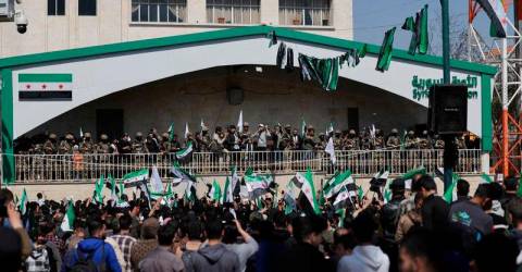 Syrians commemorate uprising anniversary for first time since Assads fall