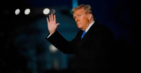 Trump cuts target world-leading greenhouse gas observatory in Hawaii