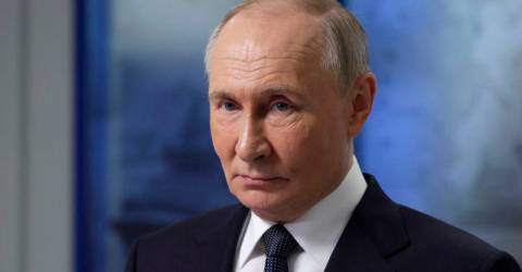 Putin says Russia has strategic initiative on Ukraine frontline