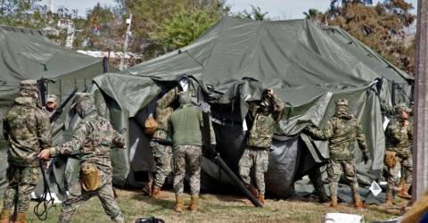 Mexico troops set up migrant shelters for Trump deportees