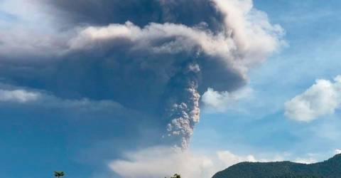 Indonesia’s Mt. Lewotobi erupts, triggers highest aviation warning