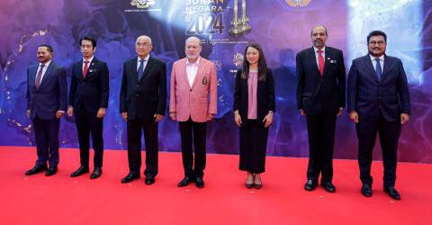 King attends 2024 National Sports Awards ceremony
