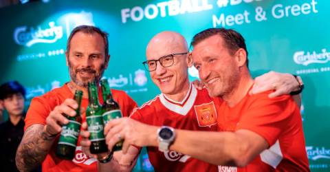 Score with Carlsberg’s Digital Football League