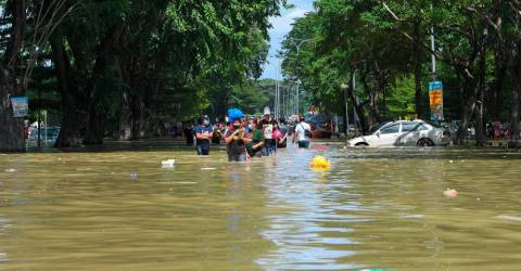 Penduduk Sifatkan Banjir Di Mentakab Terburuk Sejak 50 Tahun