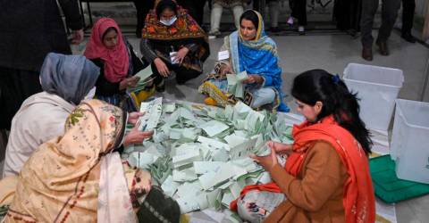 US questions conduct of Pakistan election, calls for fraud probe