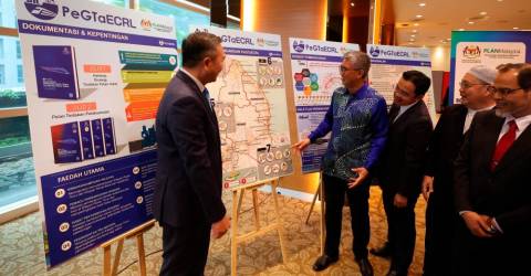 ECRL预计到2047年将为马来西亚GDP贡献3.8%的增长 – Tengku Zafrul