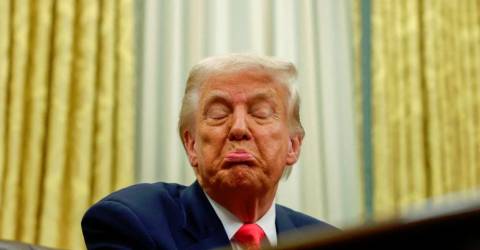 Trump directs government to ask for bond in lawsuits challenging policies