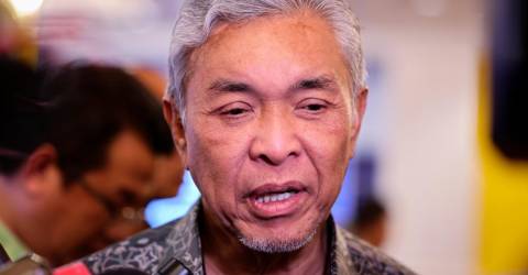 Zahid: Contractors awarded gov't projects must perform well