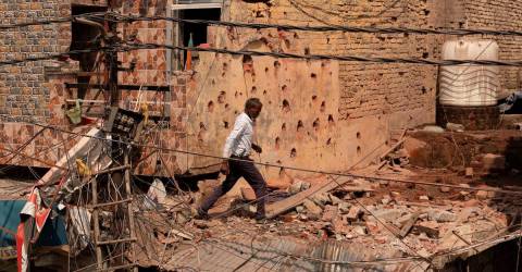 China expresses concern, offers help to resolve India-Pakistan conflict