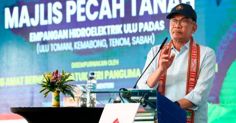 Percepat projek kemudahan rakyat Sabah, Anwar tidak mahu lagi ada alasan