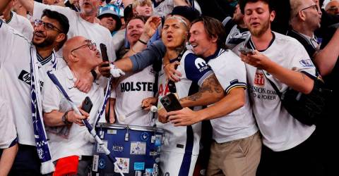 Tottenham Win Europa League, End 17-Year Trophy Drought