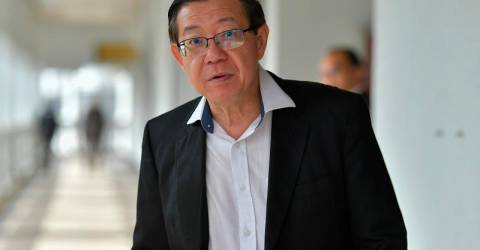 Pendakwaan Bantah Soalan Tiada Kaitan Kes Rasuah Lim Guan Eng