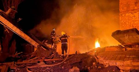 Delhi fire death toll rises to 11