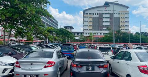 Parking pains upset public, staff at Klang Hospital